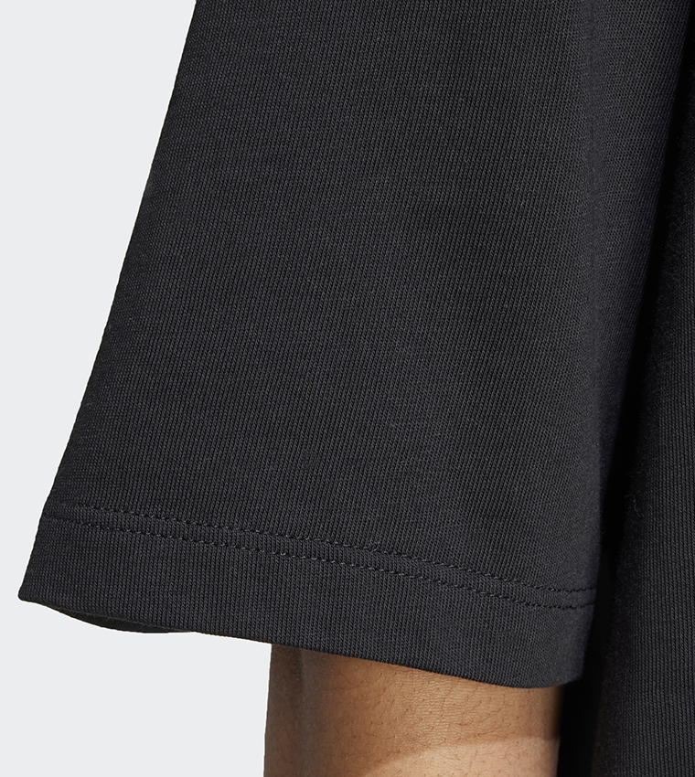 Essentials Short Sleeves Boyfriend T-Shirt