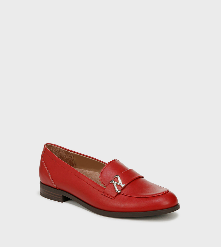 MAGNA Slip-On Loafers