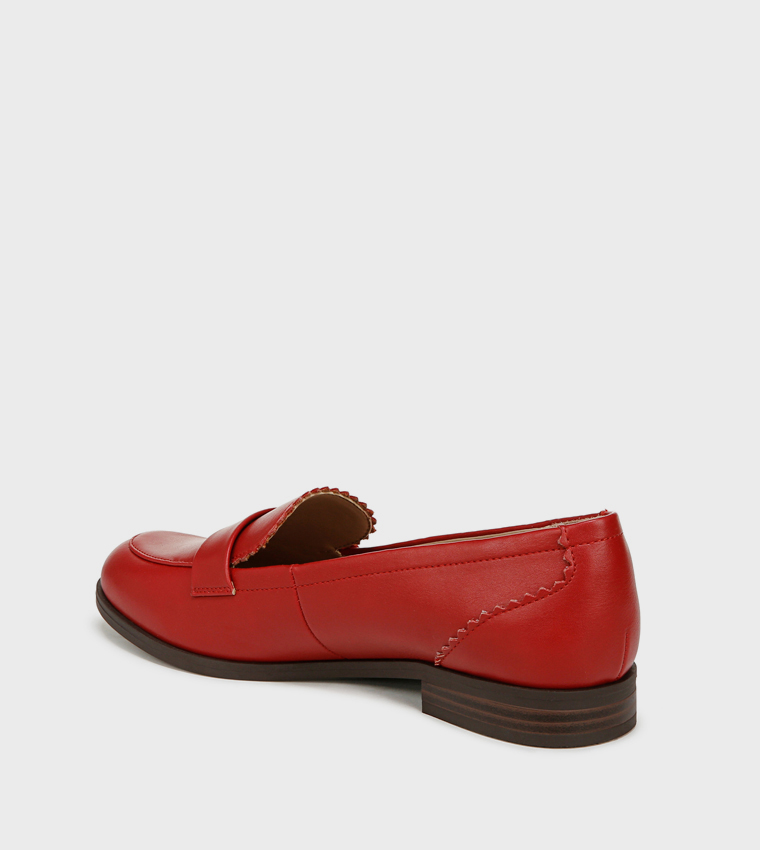 MAGNA Slip-On Loafers