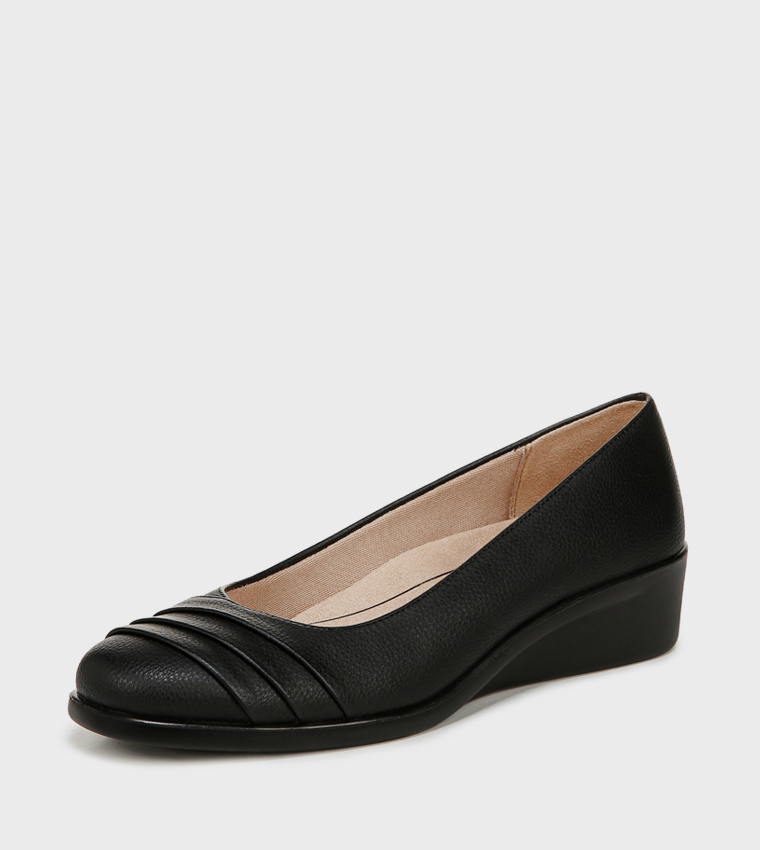 NAJENNA Textured Wedge Ballerinas