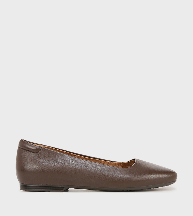 KELLY Almond Toe Ballerinas