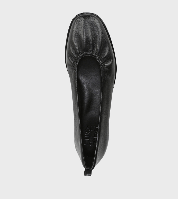 ESTIE Slip-On Ballerinas
