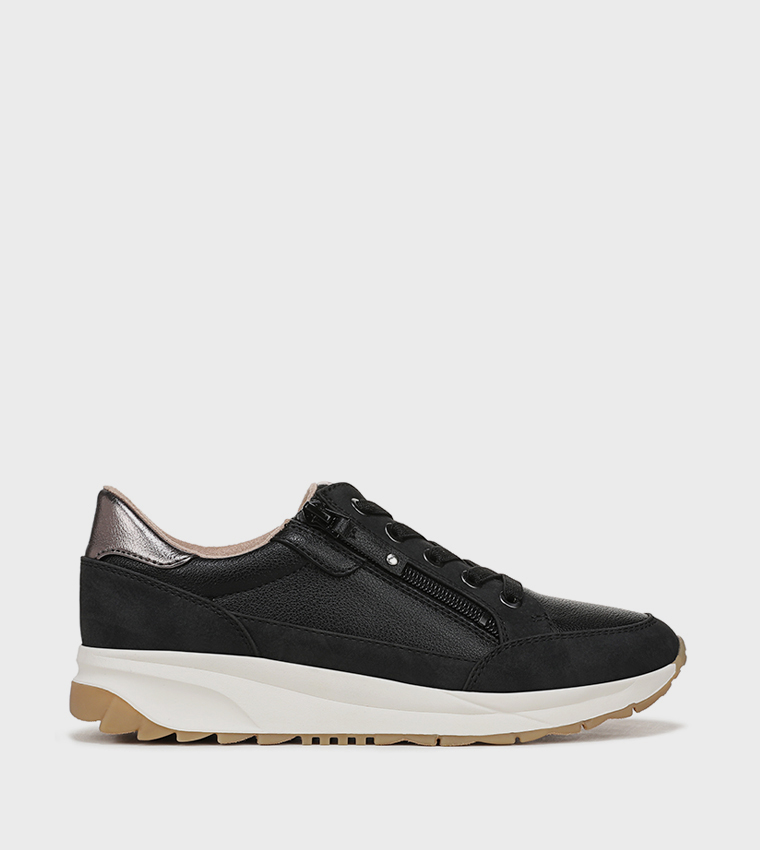 JACE Round Toe Lace-Up Sneakers