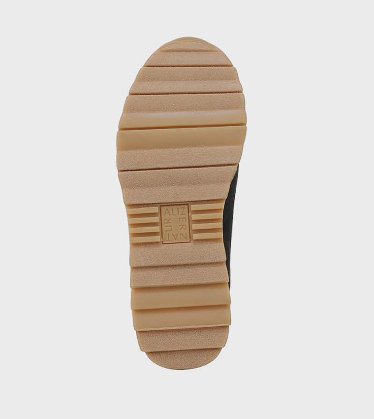 JACE Round Toe Lace-Up Sneakers