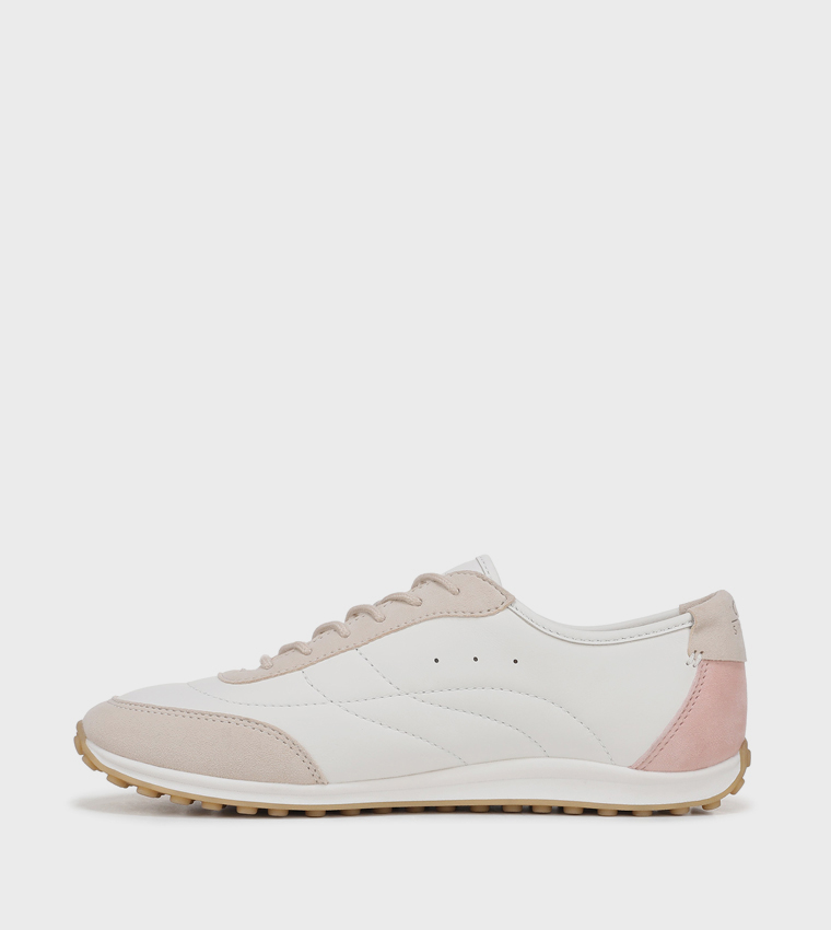 سنيكرز كلوف برباط 