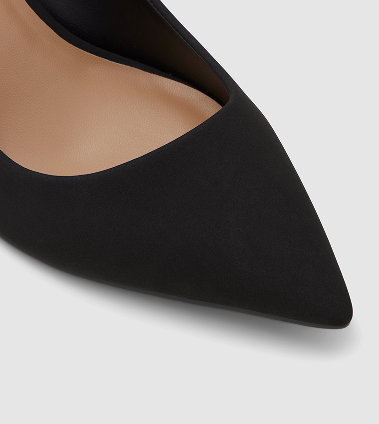 Buy Call It Spring JANESSA Pointed Toe Pumps In Black 6thStreet UAE