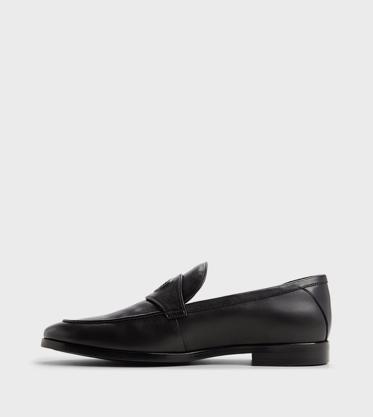 JAROD Round Toe Slip-On Loafers