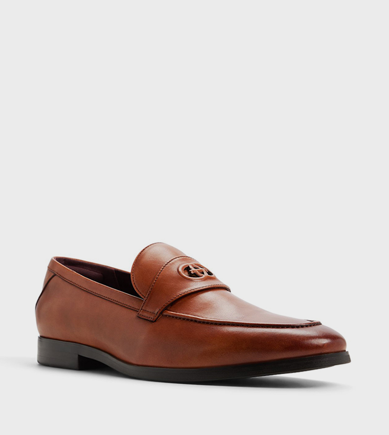 JAROD Round Toe Slip-On Loafers