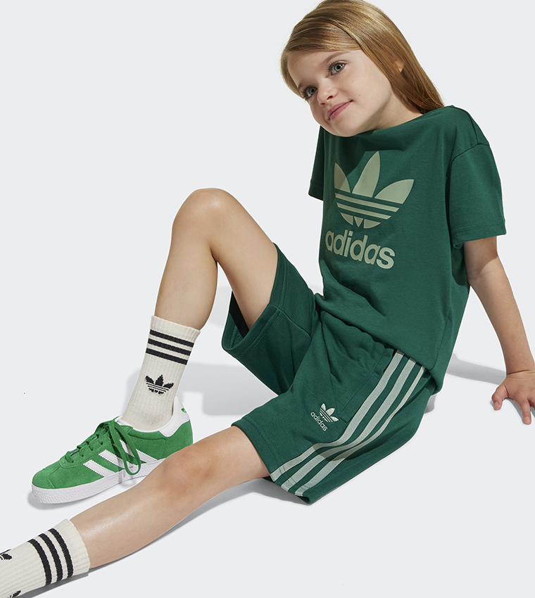 طقم تيشيرت وشورت أديكلر