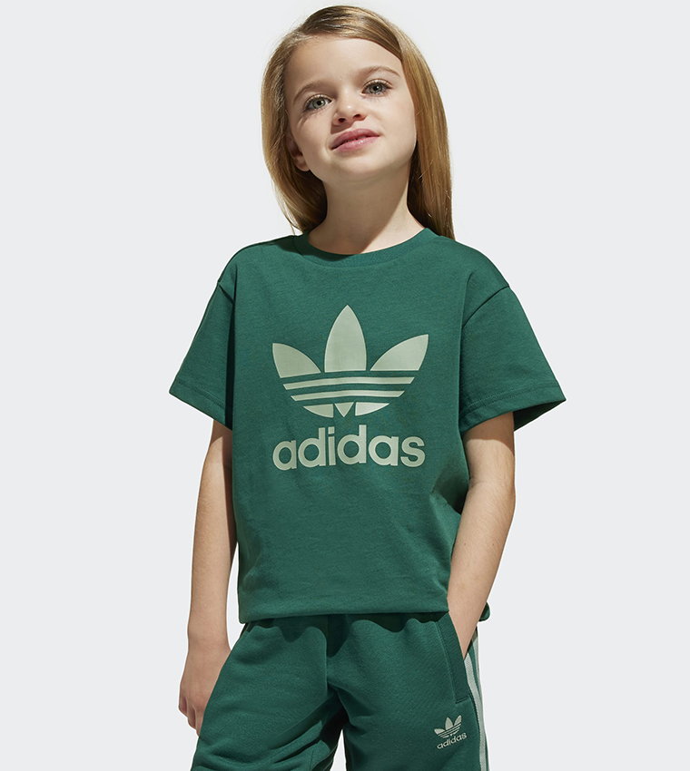 طقم تيشيرت وشورت أديكلر