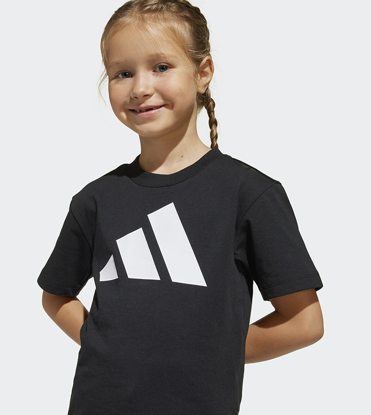 Essentials Short Sleeves T-Shirt