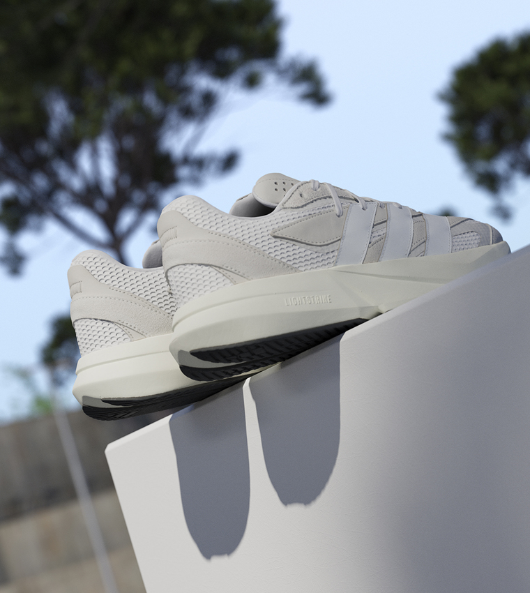 LIGHTBLAZE Logo Detail Lace-Up Sneakers