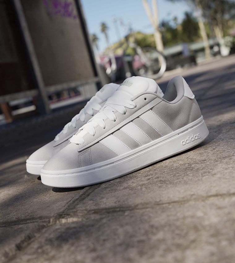 GRAND COURT ALPHA Lace Up Sneakers