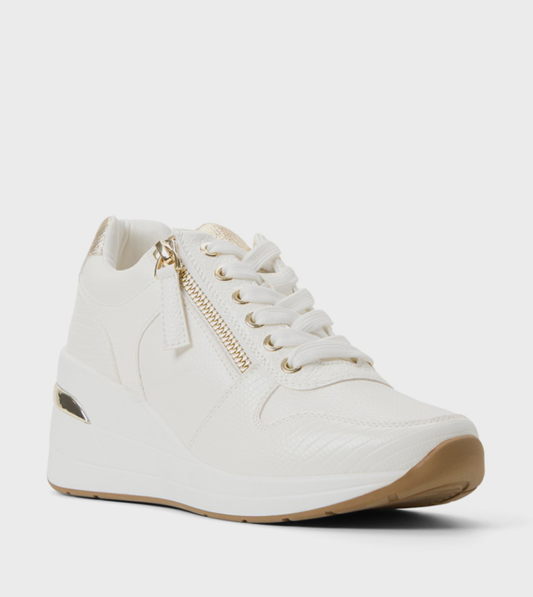 سنيكرز برقبة عالية 