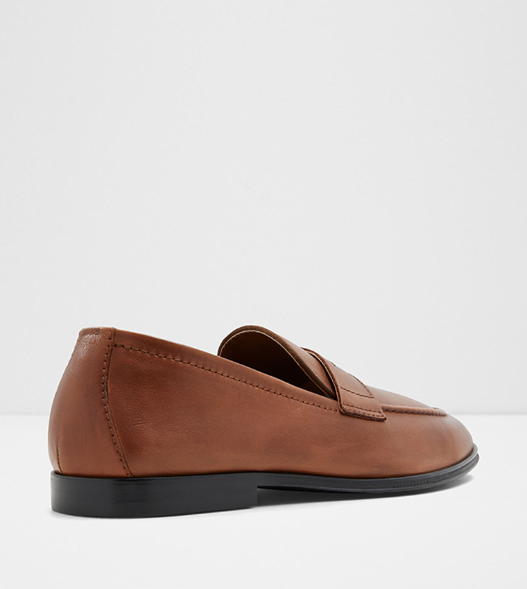 JOURNEY Slip-On Loafers