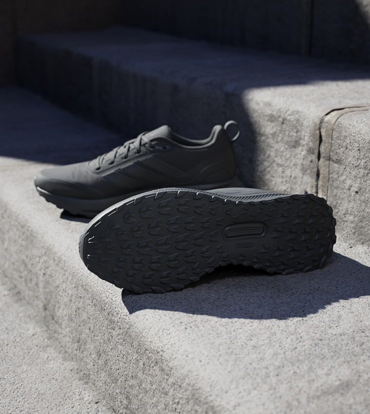 RUNFALCON 5 TR Stripe Detail Lace-Up Shoes