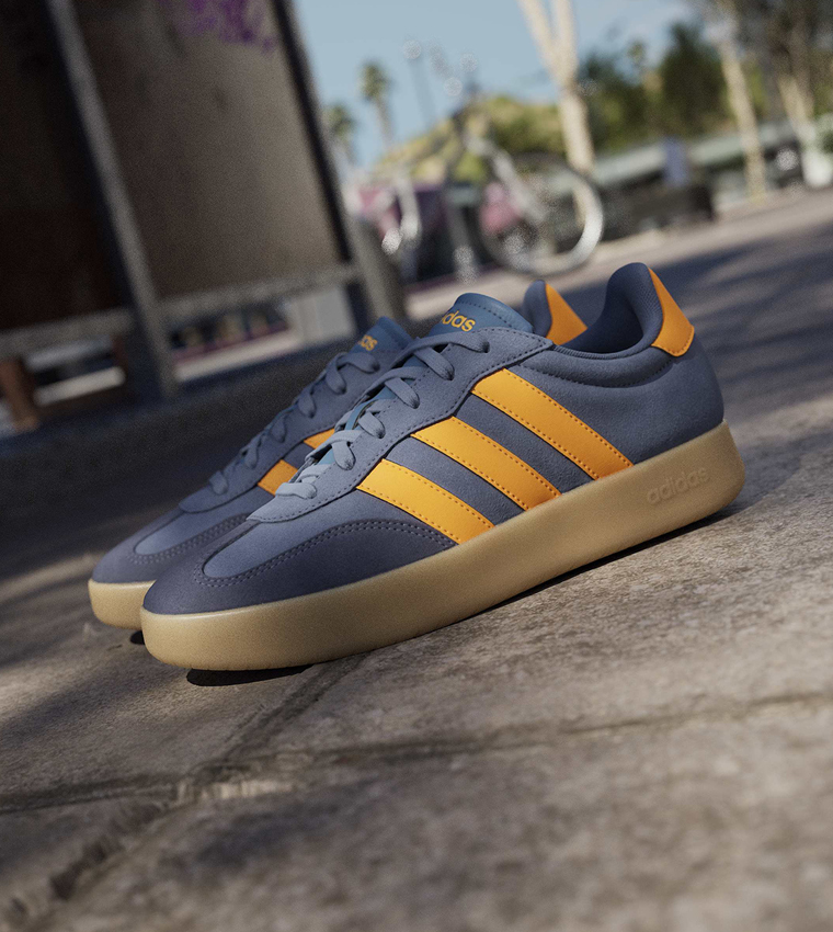 BARREDA Stripe Detail Lace-Up Sneakers