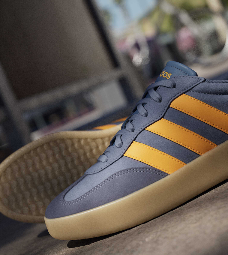 BARREDA Stripe Detail Lace-Up Sneakers