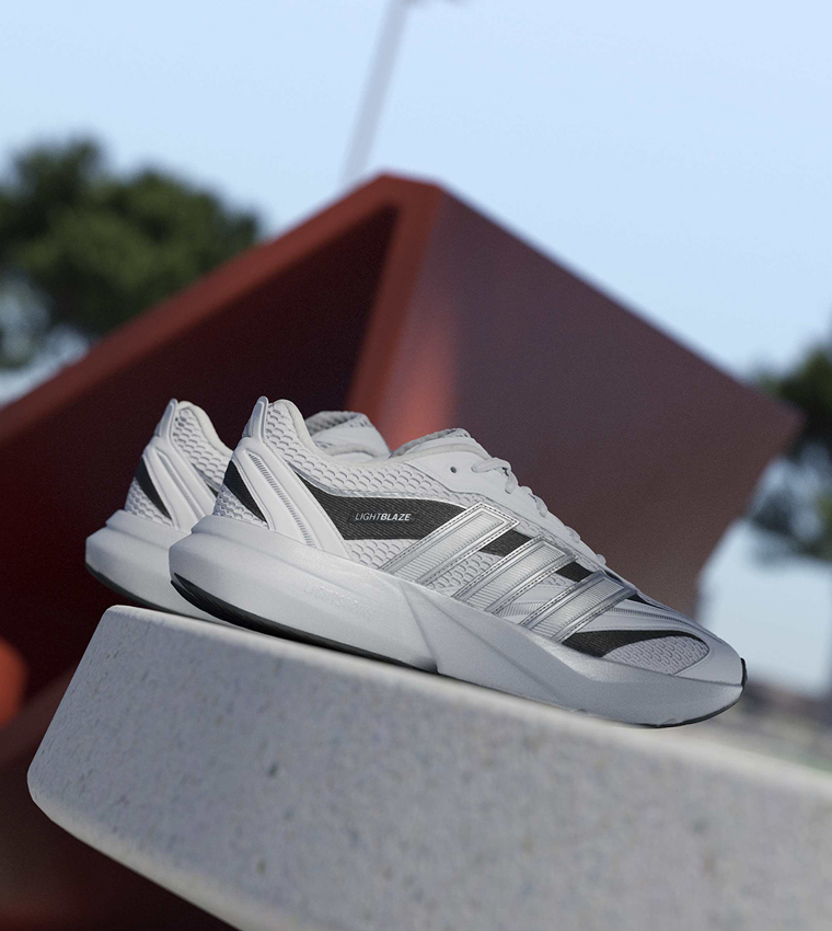 LIGHTBLAZE GLOW Color Block Lace-Up Sneakers