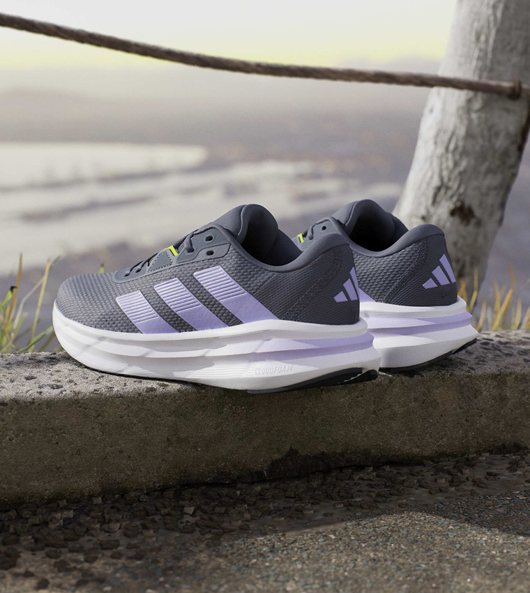 GALAXY 7 Stripe Detail Lace-Up Running Shoes