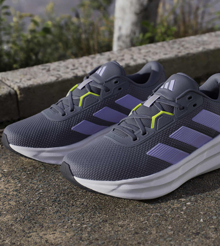 GALAXY 7 Stripe Detail Lace-Up Running Shoes