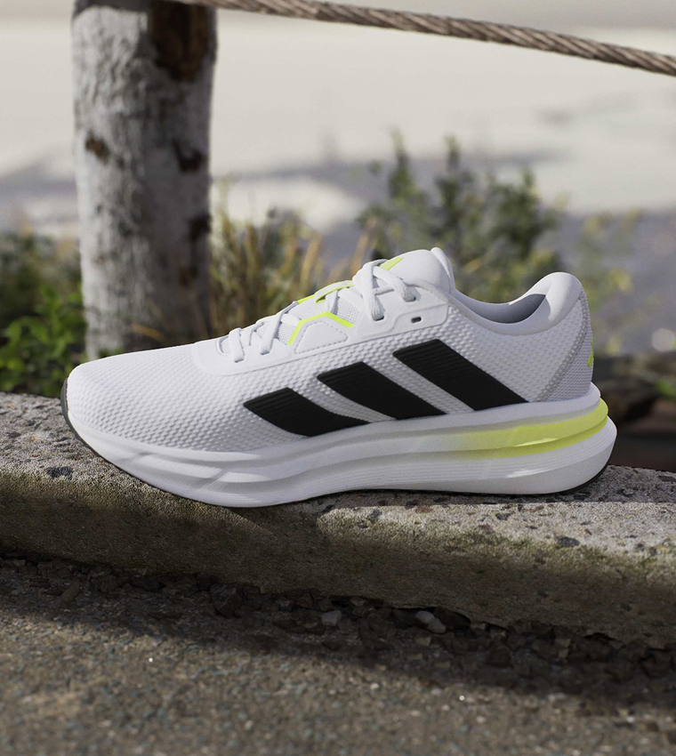 GALAXY 7 Stripe Detail Lace-Up Running Shoes