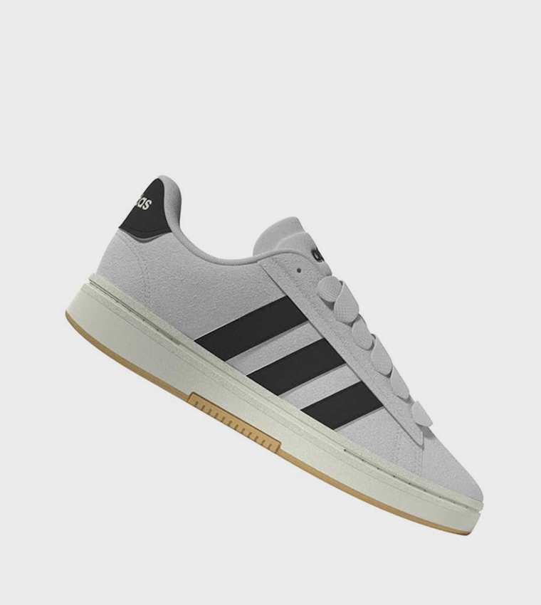 سنيكرز غراند كورت ألفا برباط