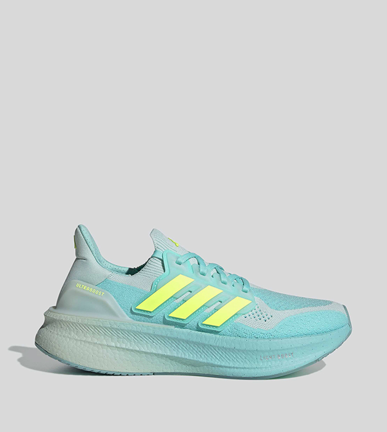 حذاء جري ألترا بوست 5 برباط