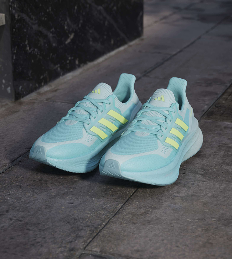 حذاء جري ألترا بوست 5 برباط