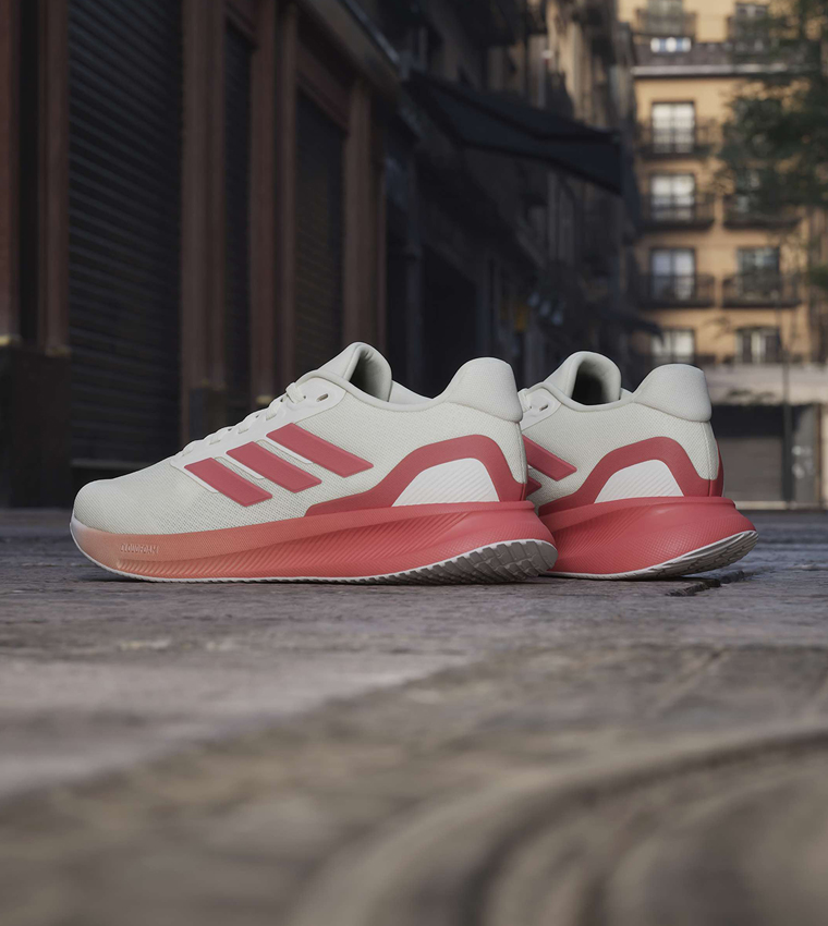 RUNFALCON 5 Stripe Detail Lace-Up Shoes