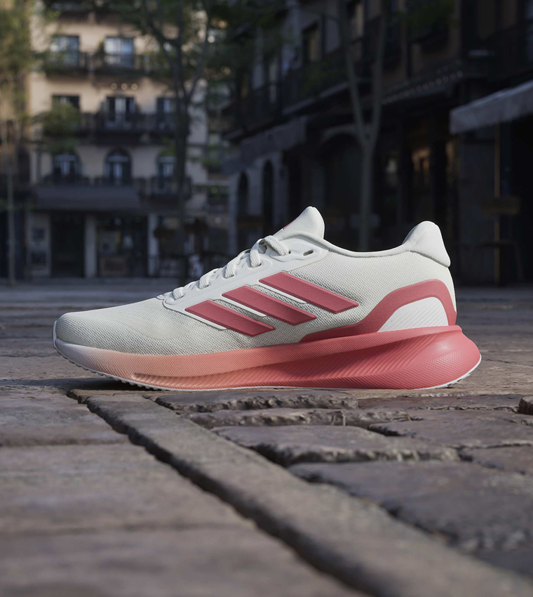 RUNFALCON 5 Stripe Detail Lace-Up Shoes