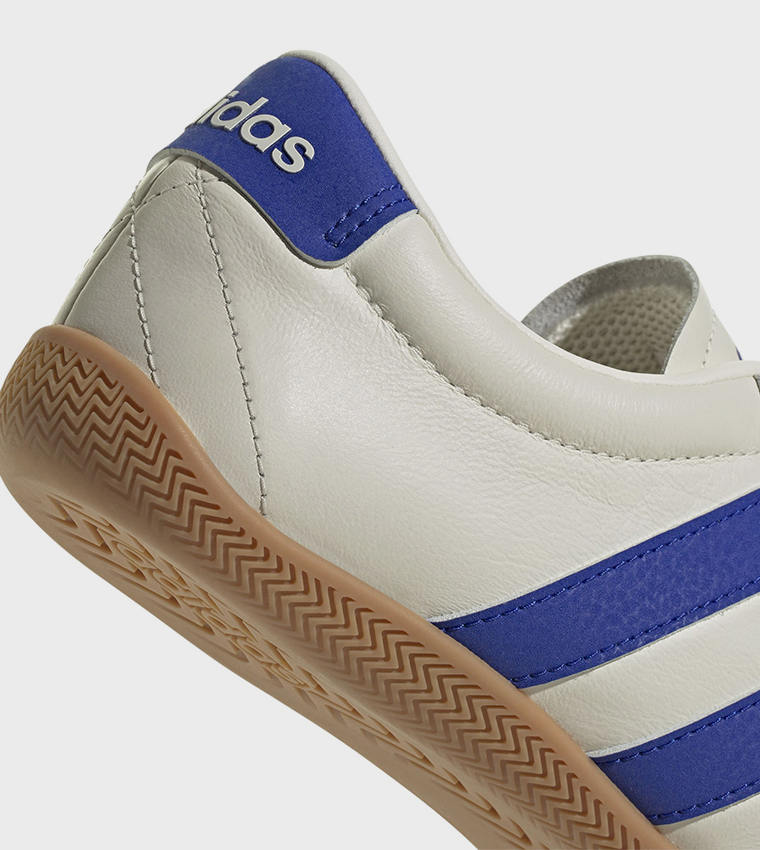 GRAND COURT Low Top Sneakers