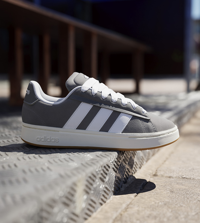 GRAND COURT ALPHA Lace Up Sneakers