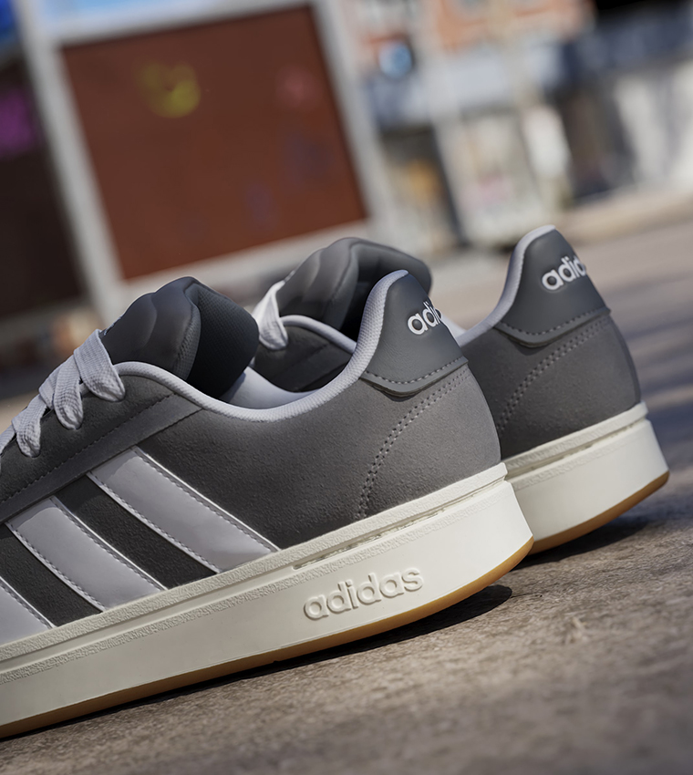 GRAND COURT ALPHA Lace Up Sneakers