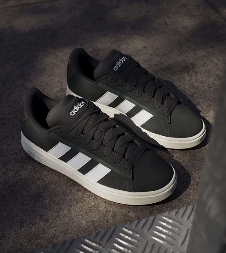 GRAND COURT ALPHA Lace Up Sneakers