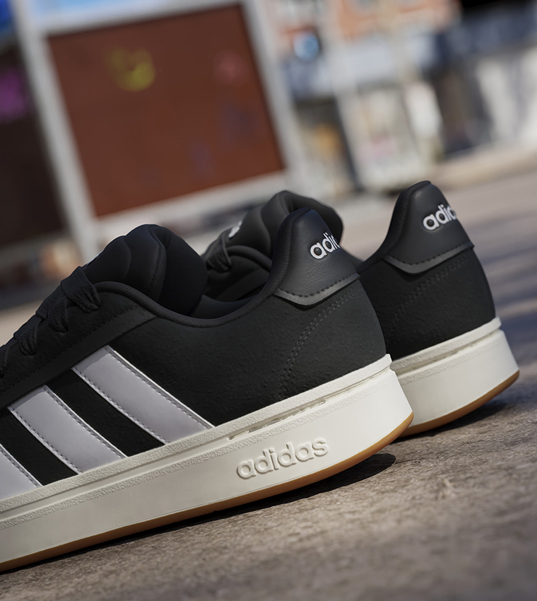 GRAND COURT ALPHA Lace Up Sneakers