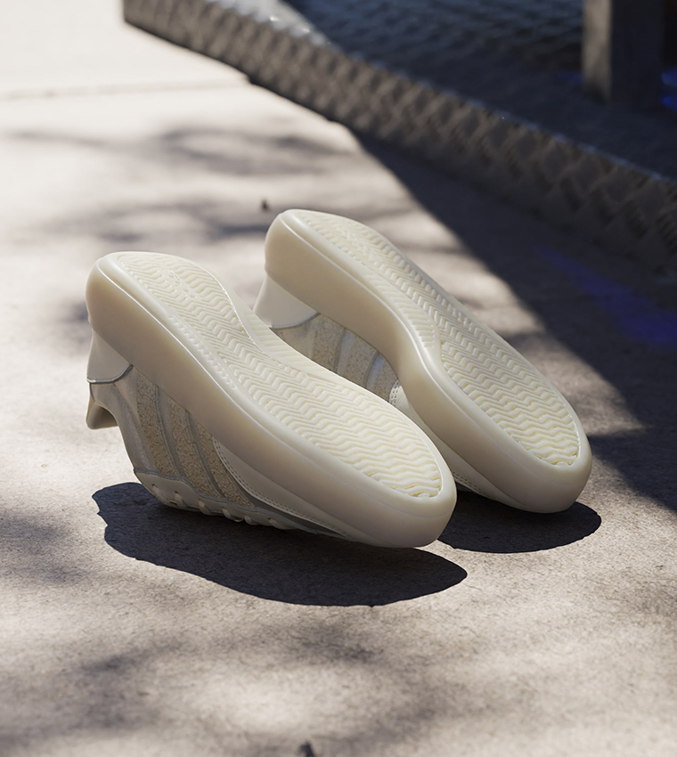 BARREDA DECODE Lace Up Sneakers