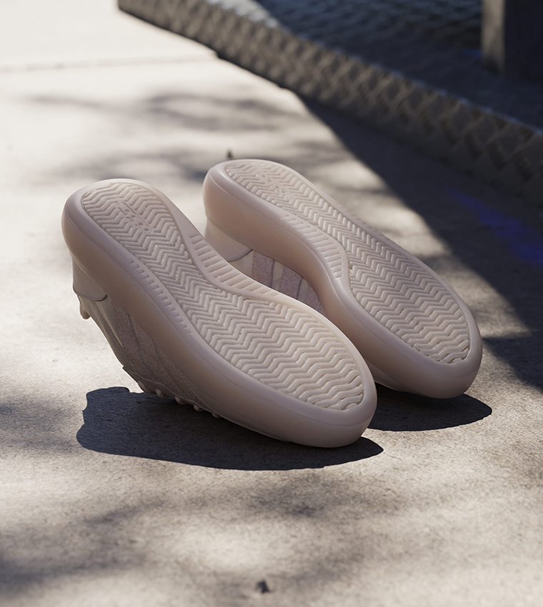 BARREDA DECODE Lace Up Sneakers