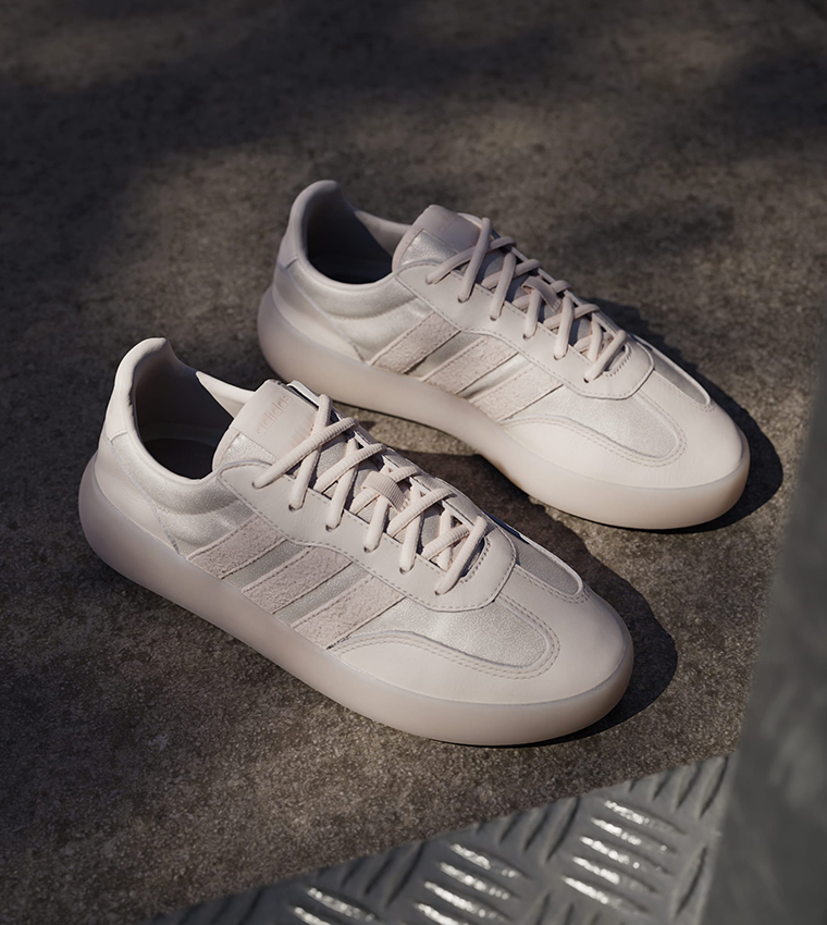 BARREDA DECODE Lace Up Sneakers