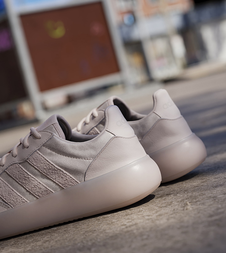 BARREDA DECODE Lace Up Sneakers