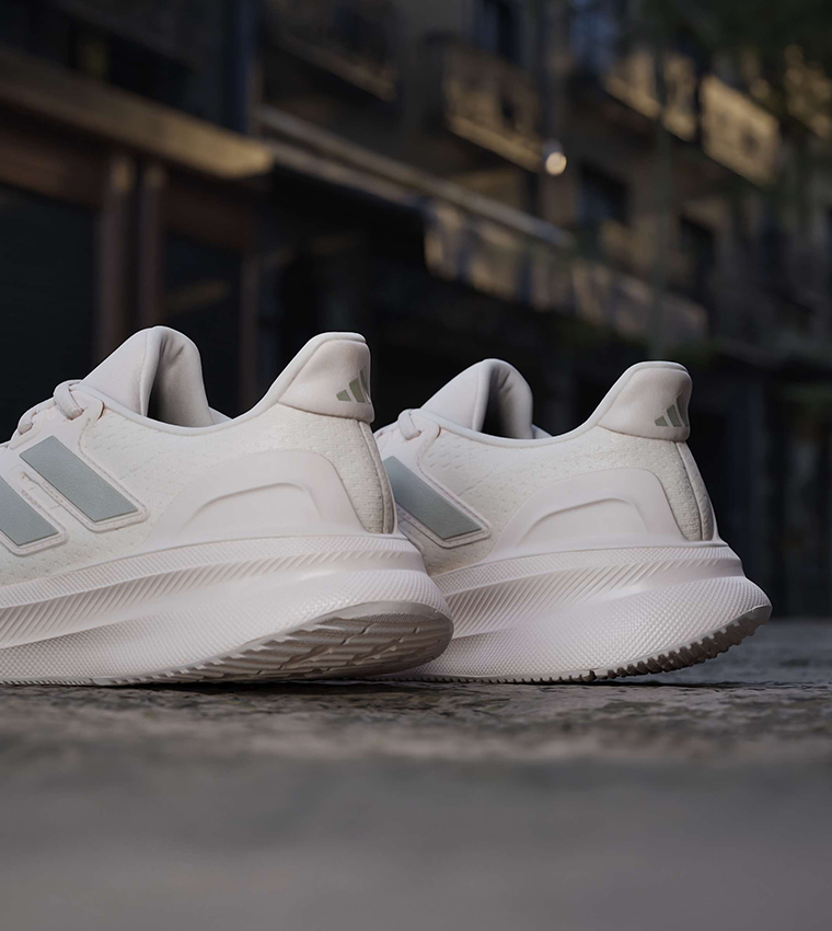 حذاء جري ألترا رن 5 برباط