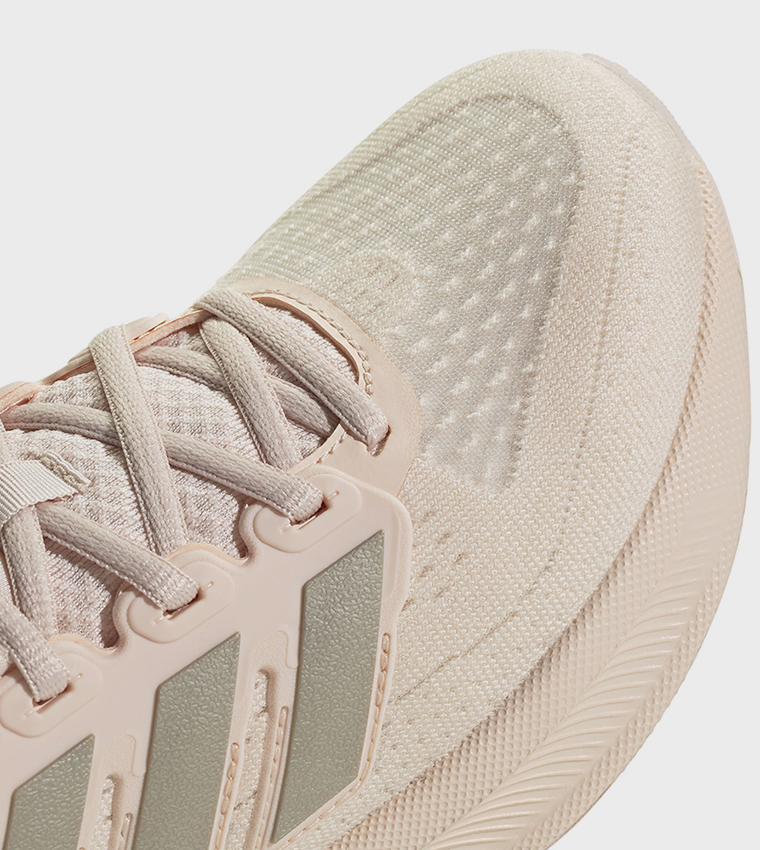 حذاء جري ألترا رن 5 برباط