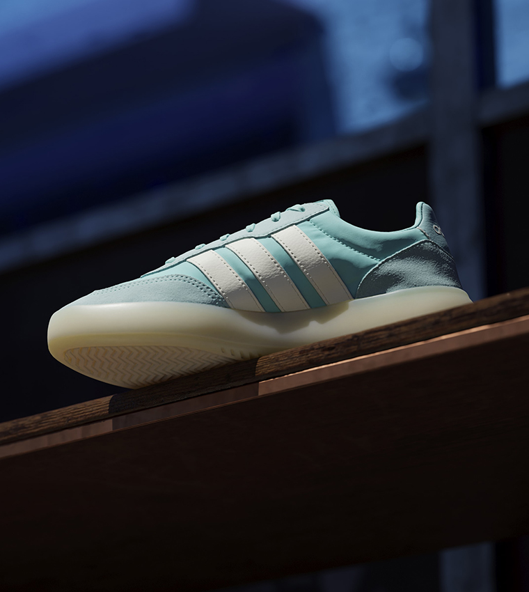 BARREDA DECODE Lace Up Sneakers