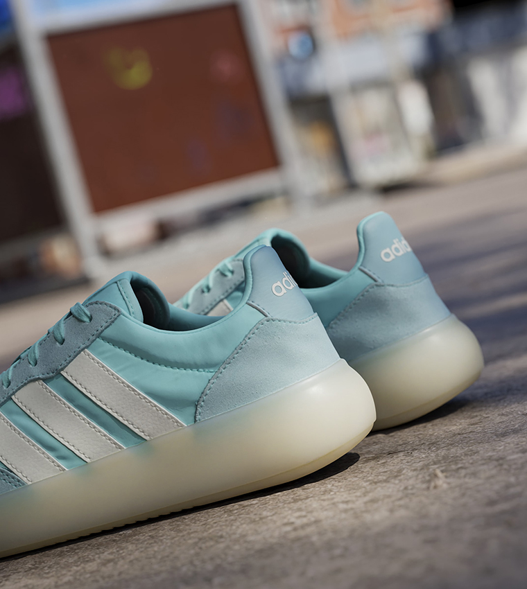 BARREDA DECODE Lace Up Sneakers