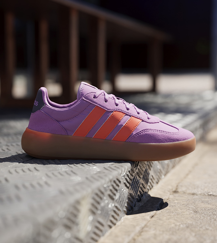 BARREDA DECODE Lace Up Sneakers