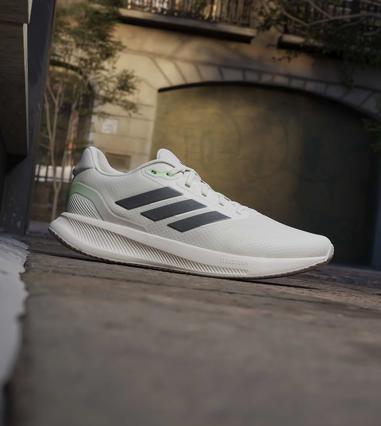 RUNFALCON 5 Lace Up Running Shoes