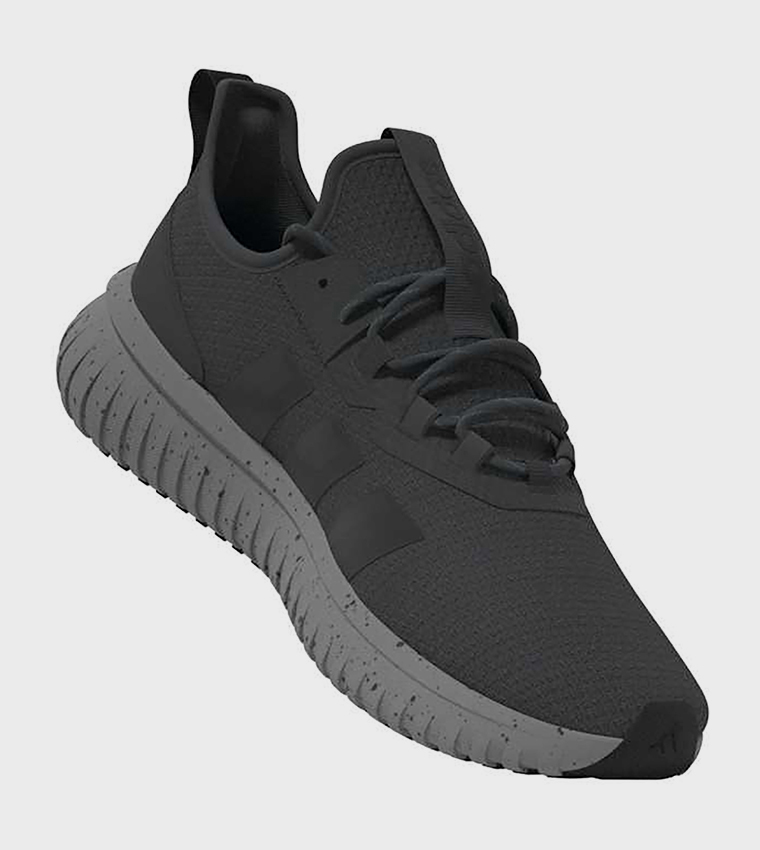 سنيكرز كابتير شبكي بشعار