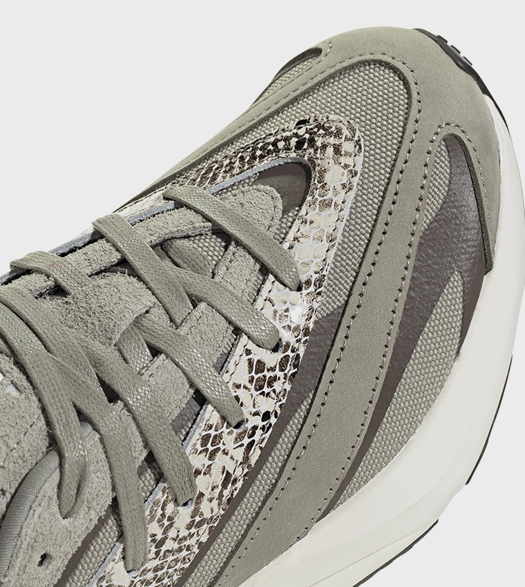 LIGHTBLAZE Lace Up Sneakers