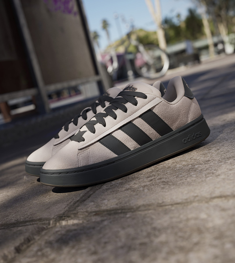 GRAND COURT ALPHA Lace Up Sneakers