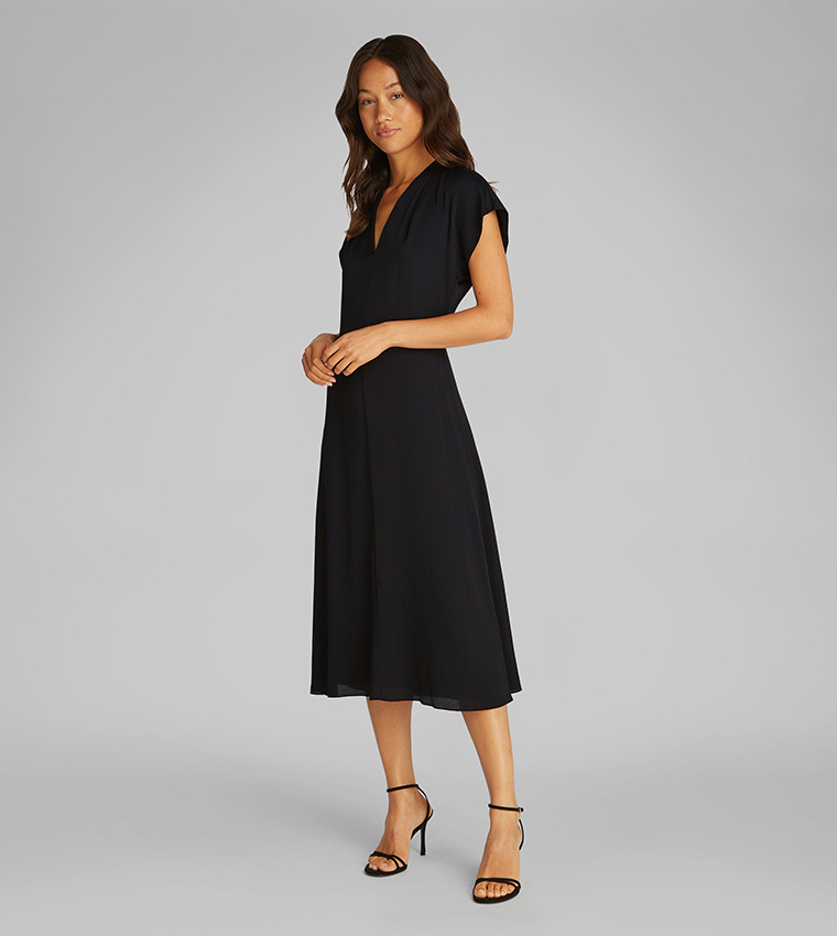 Buy Calvin Klein Seersucker V Neck Fit And Flare Midi Dress In Black |  6thStreet UAE